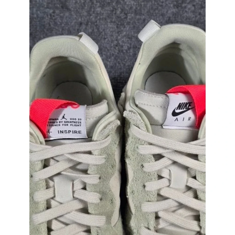 Jordan‎ MA2 Honeydew Sea Glass Mens Sneakers CV8122-300 Green Cream Sz 9 Workout